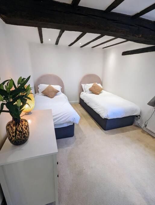 Zeppelin House - Riverside 18Th Century Townhouse Villa บิวด์ลีย์ ภายนอก รูปภาพ